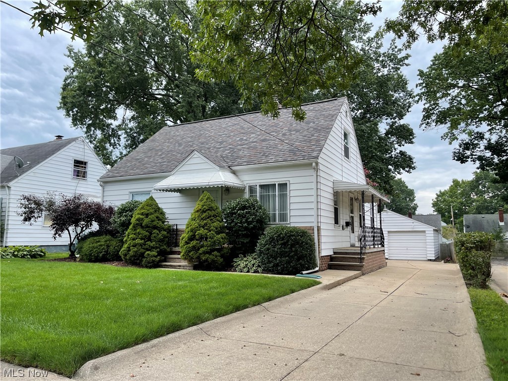 Hello once again Firestone Park home shoppers! 774 E Archwood is in fantastic shape-move in ready condition and ready for you to set your private viewing! We feature central air, a paved drive way, glass block windows, first floor living at its best if needed with 2 of the 3 bedrooms and a full bath on level one, full very clean basement, applianced eat in kitchen, detached garage with opener and a covered patio off off garage, tastefully decorated and close to everything! including schools-churches-shopping and expressways, not to mention a curb appeal you will be proud to come home to! Call today and we will see you soon!