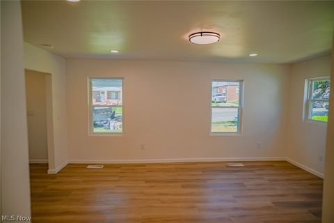 Tiny photo for 2204 Fairview Avenue, Parkersburg, WV 26101 (MLS # 5202761)