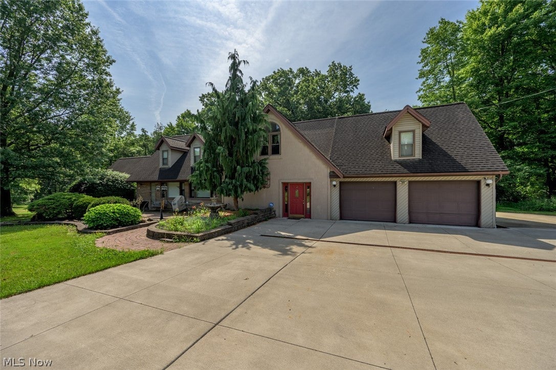 242 Elvira Court