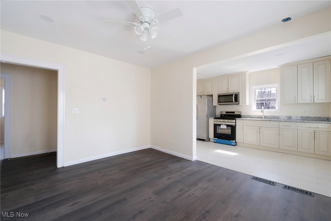 City/Youngstown - Residential Income