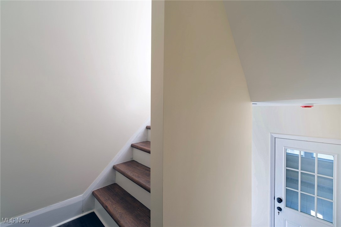 City/Youngstown - Residential Income