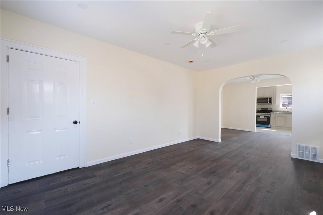 City/Youngstown - Residential Income