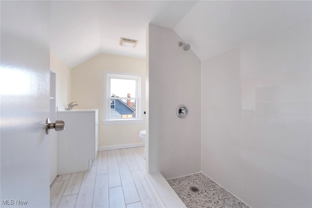 City/Youngstown - Residential Income