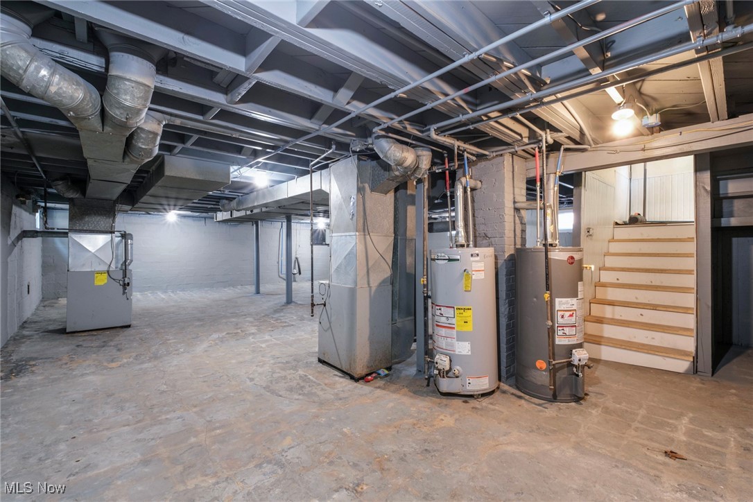 City/Youngstown - Residential Income