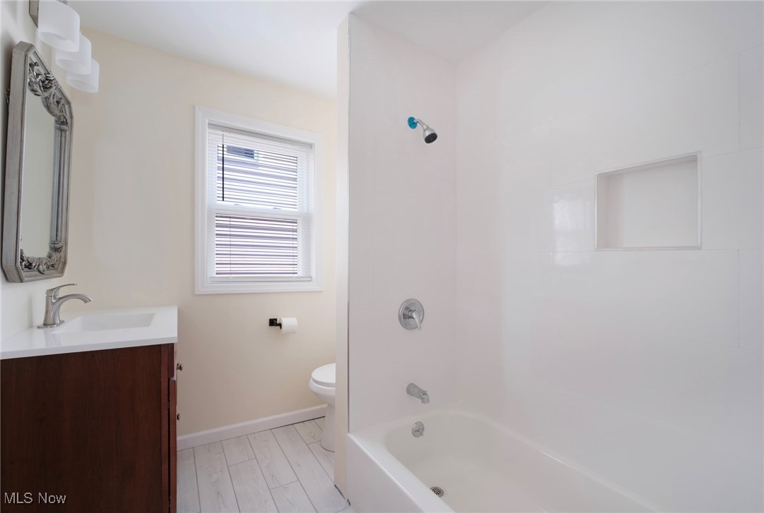 City/Youngstown - Residential Income