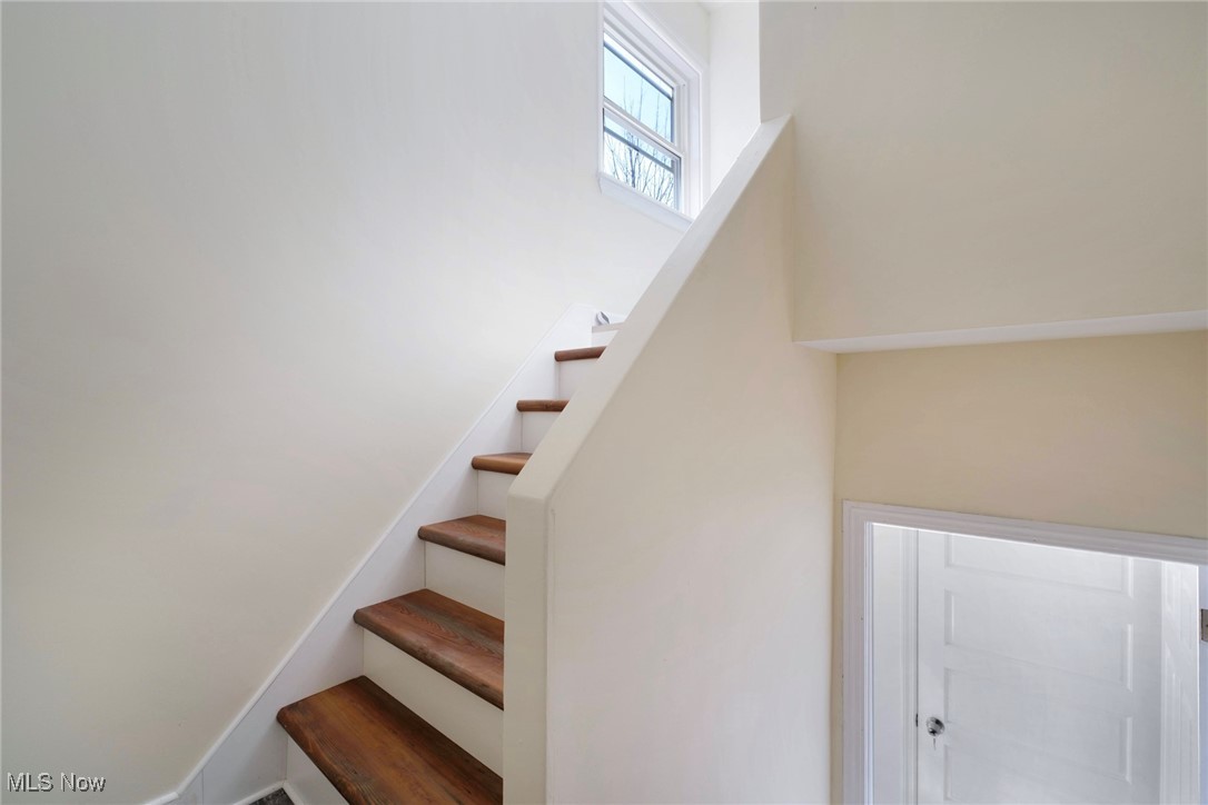 City/Youngstown - Residential Income