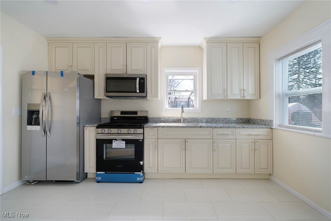 City/Youngstown - Residential Income