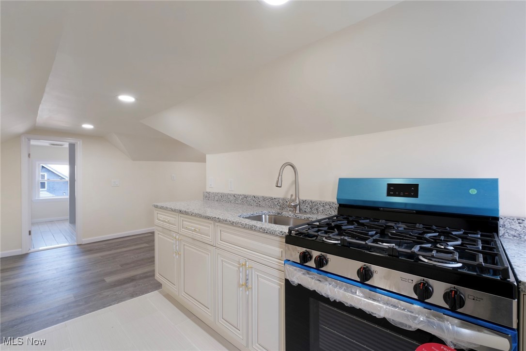 City/Youngstown - Residential Income