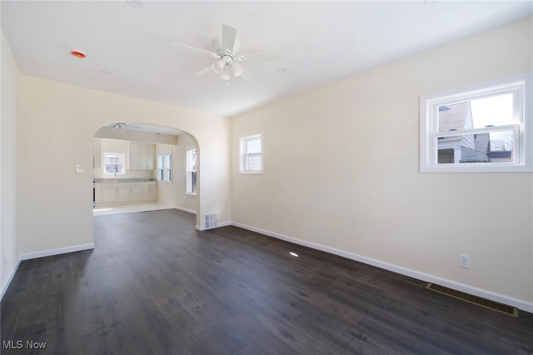 City/Youngstown - Residential Income