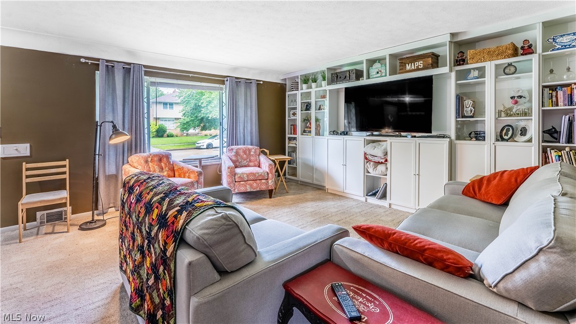 Pollack Invs Co Inc Pearl Road - Residential