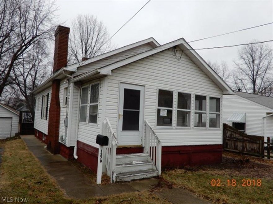 Excellent investment potential! Don't pass on this cute 2 bed, 1 bath, 1 garage bungalow, not a lot to do here.