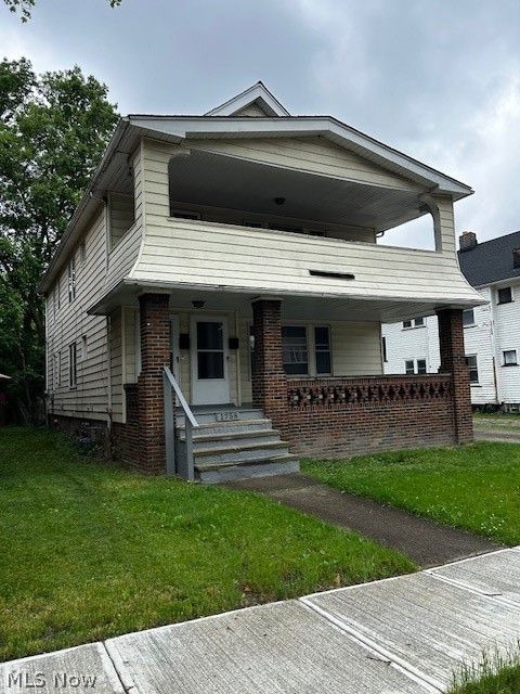 Duplex in Cleveland OH 1758 Algonac Rd 19.jpg