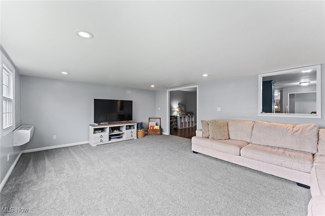 46550 Dogwood Circle, New Waterford, Ohio image 14