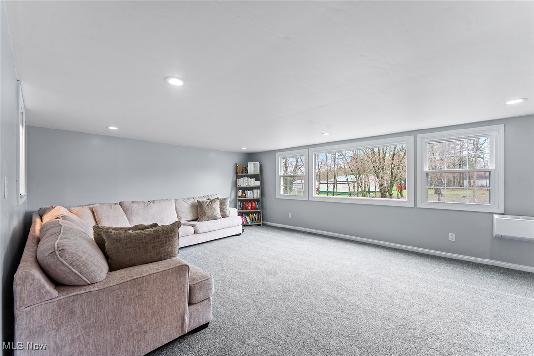 46550 Dogwood Circle, New Waterford, Ohio image 13