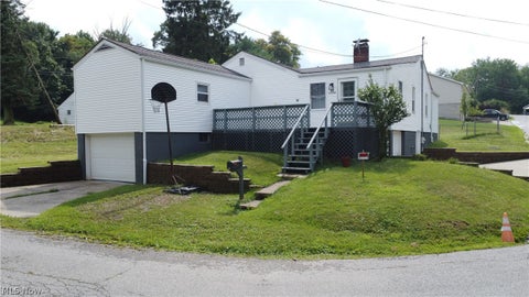 Photo of 103 Jefferson Street, St Clairsville, OH 43950 (MLS # 5255814)