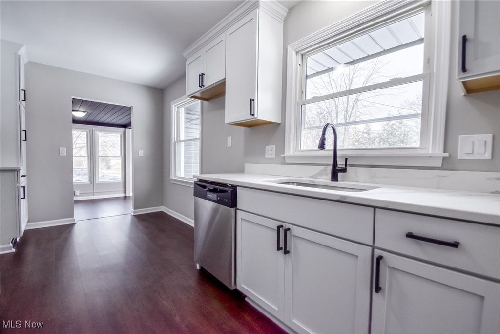 Photo of 1099 Mount Vernon Boulevard, Cleveland Heights, OH 44112 (MLS # 5180520)