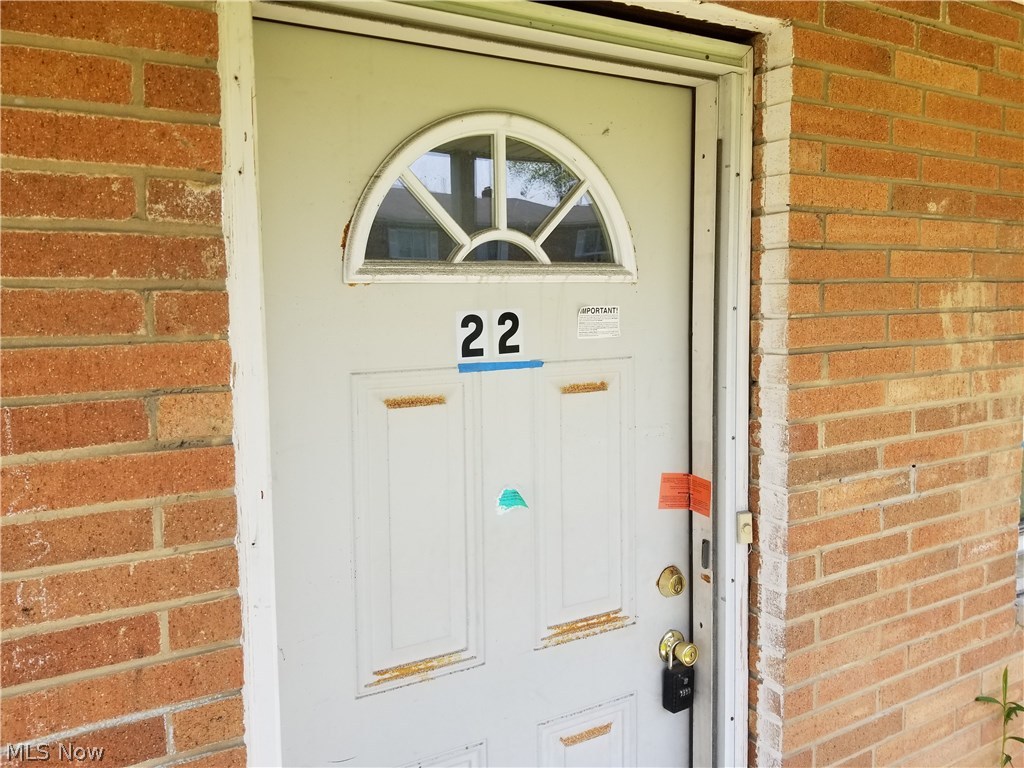 Banbury Village Condo - Residential