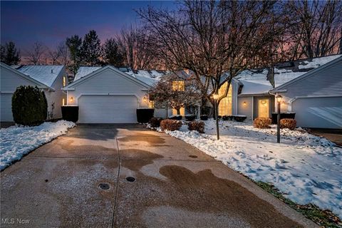 17922 Cambridge Oval, Strongsville, OH 44136 - #: 5174861