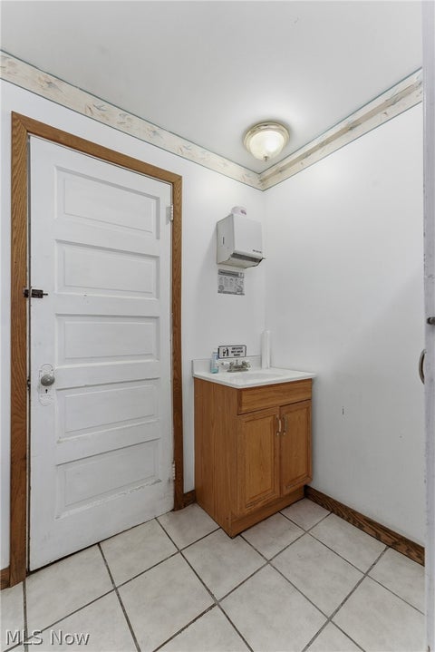 Tiny photo for 3013 Tuscarawas Street W, Canton, OH 44708 (MLS # 5240354)