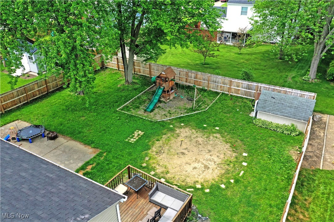 4061 Aleesa Drive, Warren, Ohio image 11
