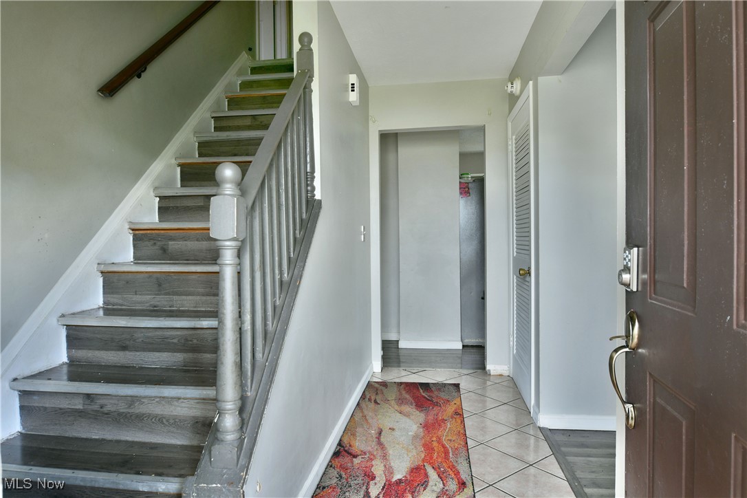 4061 Aleesa Drive, Warren, Ohio image 12