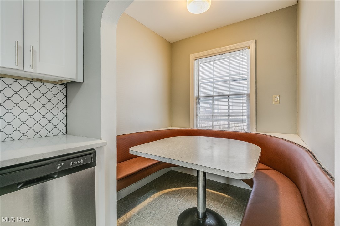 Edwin A Reeves Montevista Sub - Residential Lease