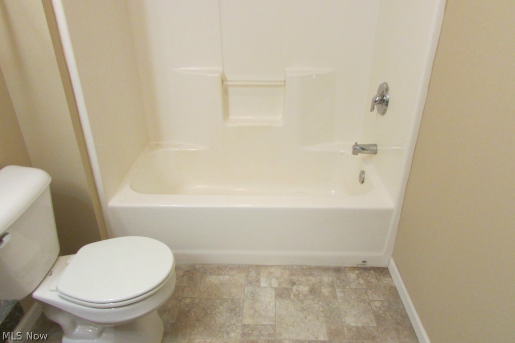 Cottonwood Place - Residential Lease