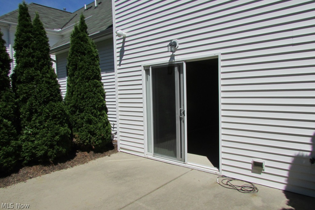 Cottonwood Place - Residential Lease