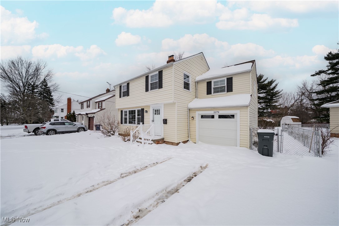 2279 N Taylor Road, Cleveland Heights, Ohio image 2