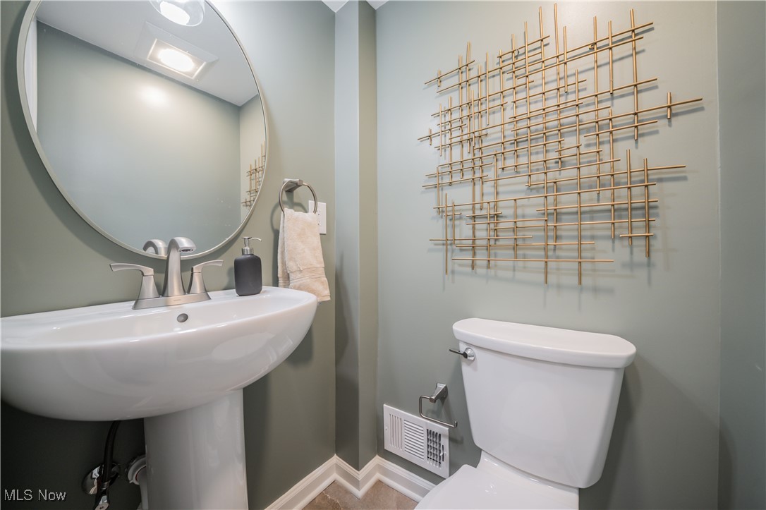 2279 N Taylor Road, Cleveland Heights, Ohio image 13