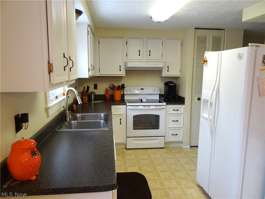 Twin Oaks - Residential