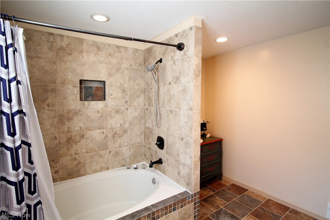 Akers Dellenberger - Residential