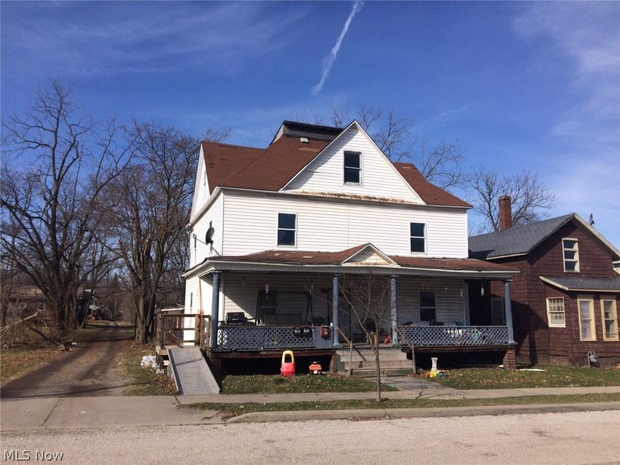 Great investment!!  This property is being sold as a package along with 676 S Arch, also just $19,900.   Looking for a quick sale!  Call for more details or to view the property.  Sold as is.