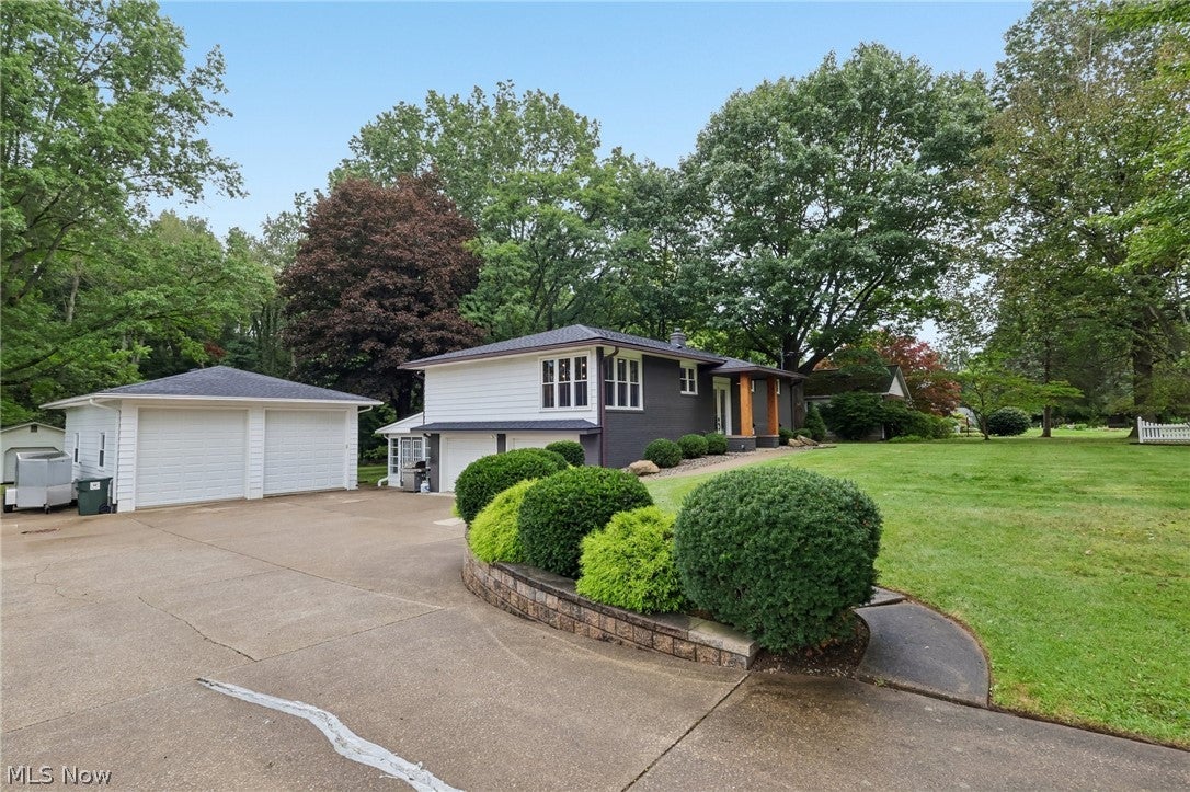 1275 High View Drive