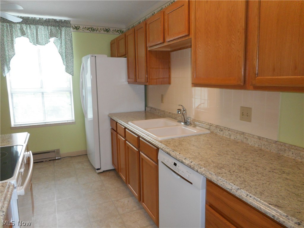 Silver Lake Towers Condo - Residential