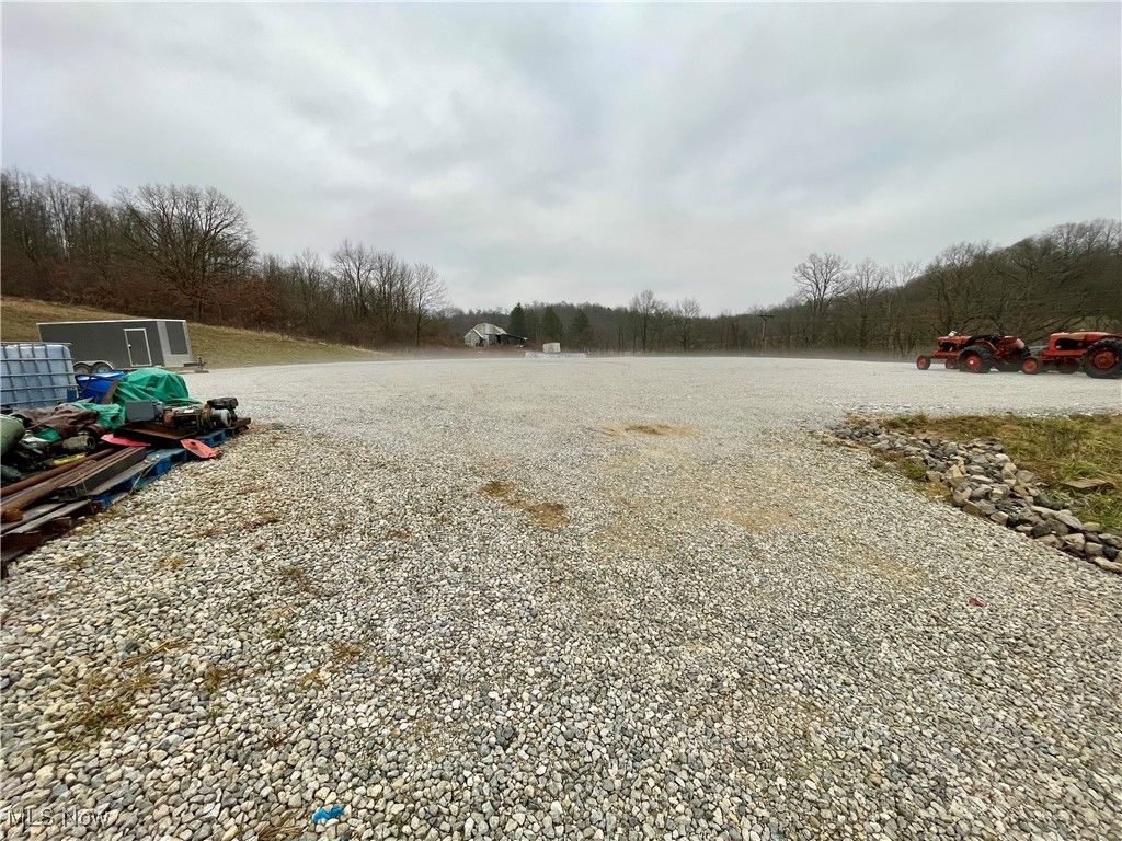 Photo of 0 Endley Road, Cambridge, OH 43725 (MLS # 5178328)