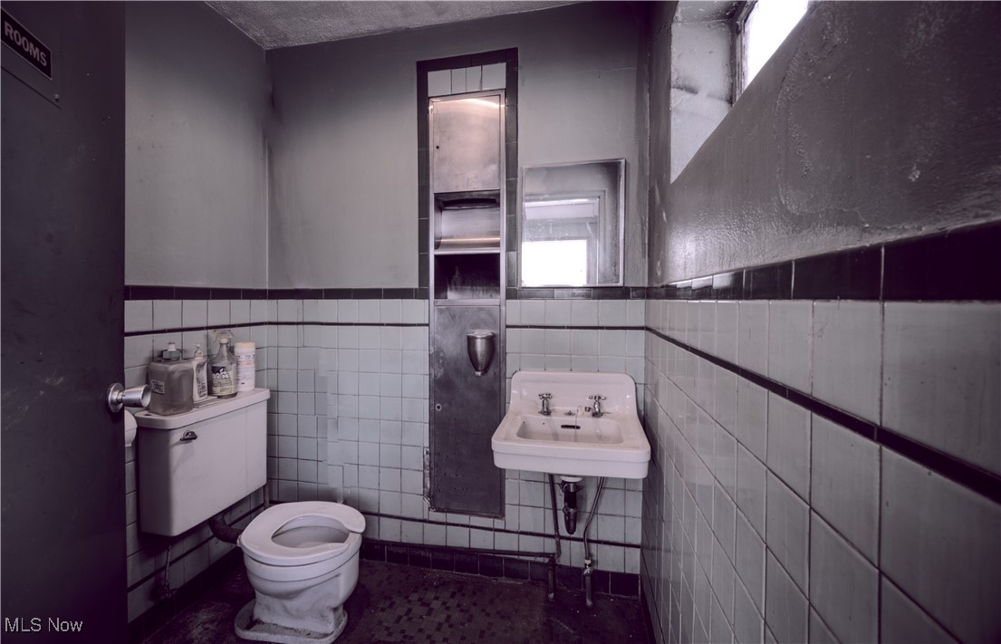 Hillcrest Park - Commercial Sale