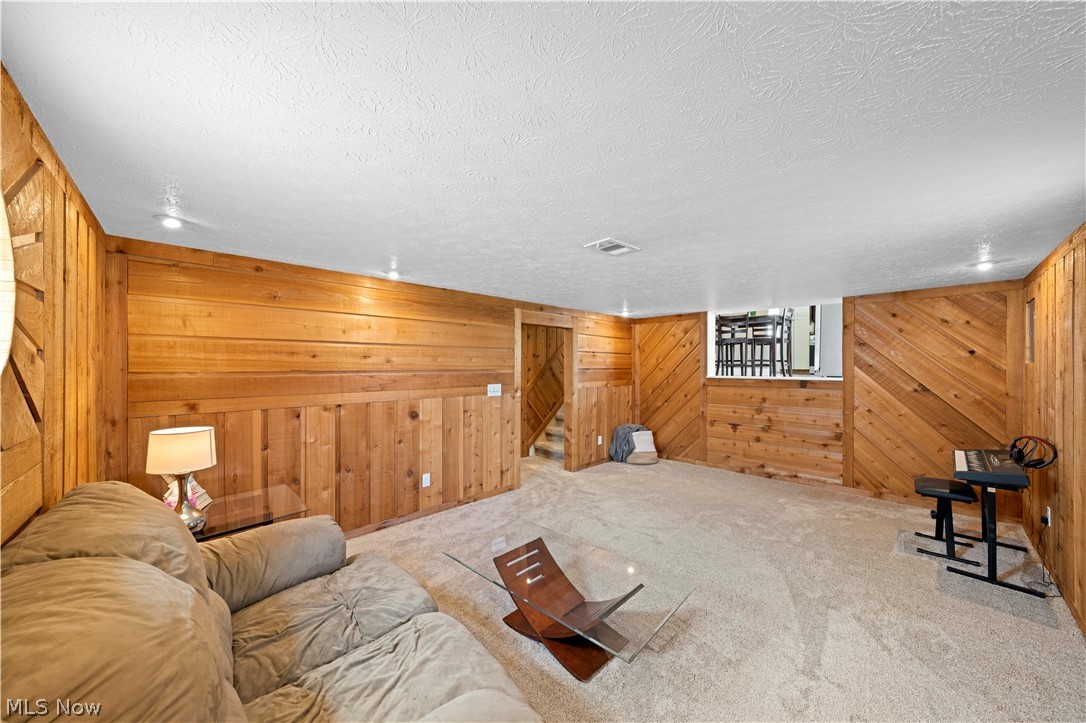 Deerfield Estate Inc - Residential