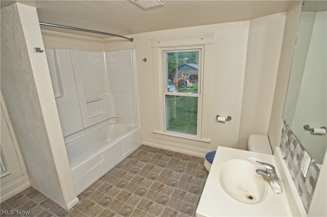 Newport - Residential Income