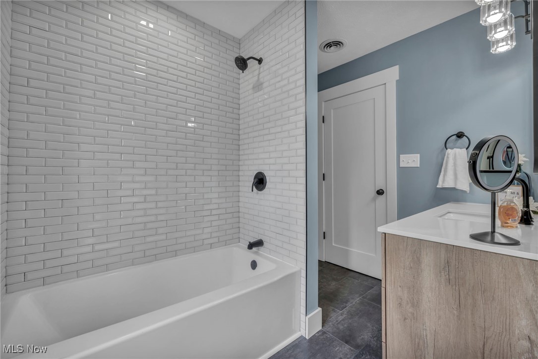 38007 Barber Avenue, Willoughby, Ohio image 22