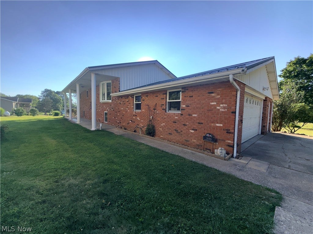 3159 & 3165 University Drive SE
