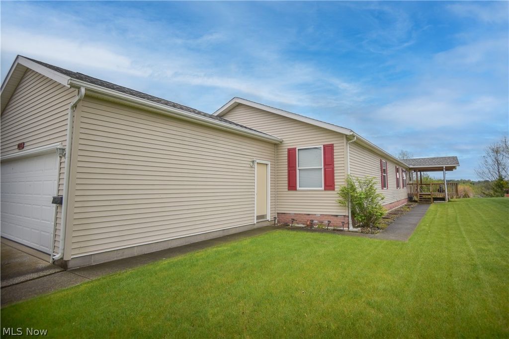Photo of 9075 Redhawk Drive, Streetsboro, OH 44241 (MLS # 5207126)