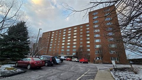 11820 Edgewater Drive, Lakewood, OH 44107 - #: 5209661