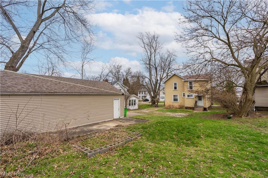 Photo of 1841 S Freedom Avenue, Alliance, OH 44601 (MLS # 5197149)