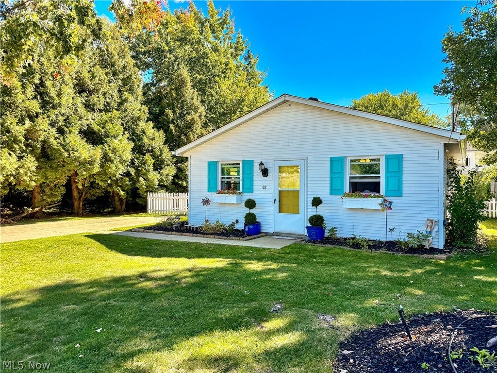 98 Clovercliff Drive