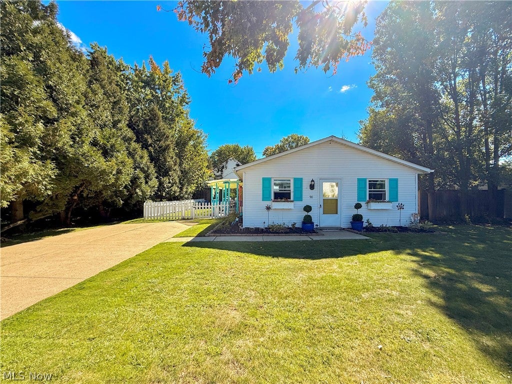 98 Clovercliff Drive