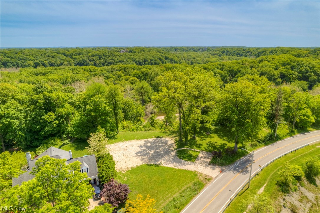 18005 Hogsback Road, Lakewood, Ohio image 7