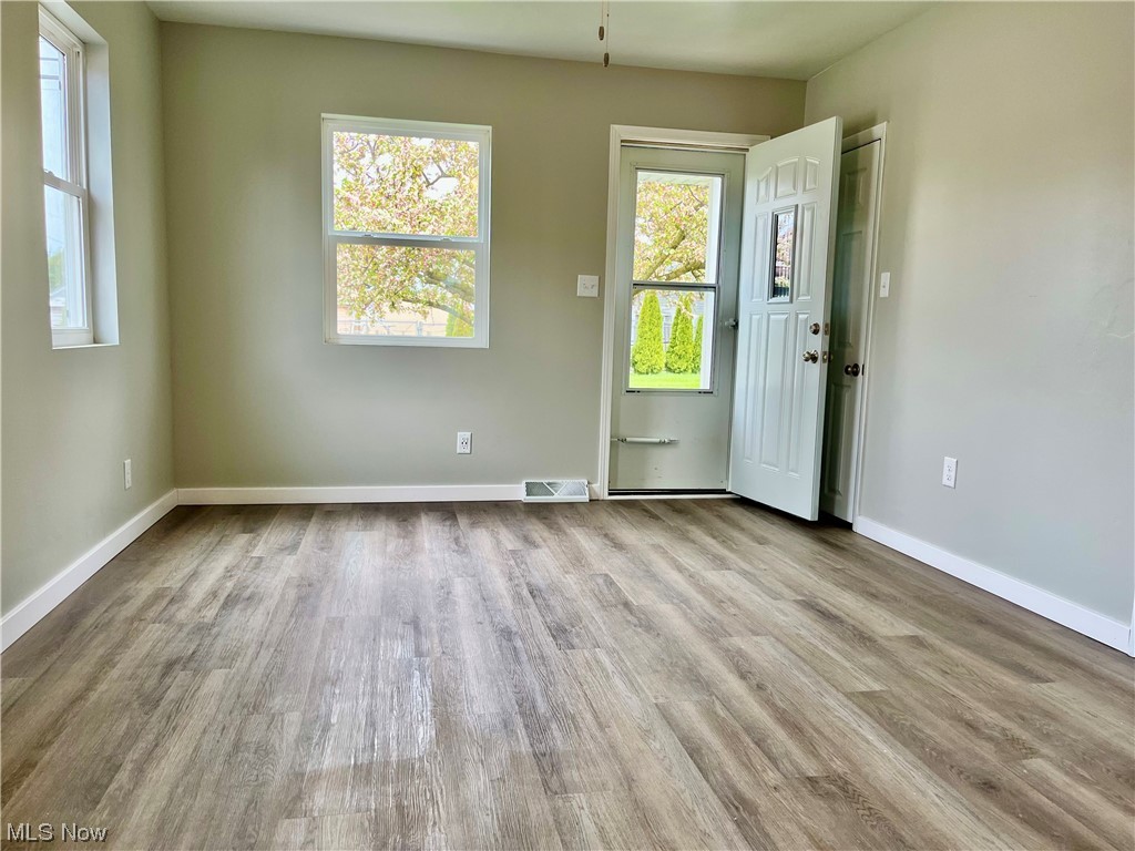 First St Sandusky Bus Sub - Residential