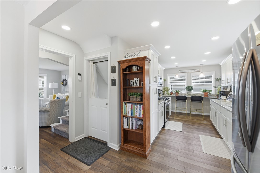 Lake View Park Realty - Residential