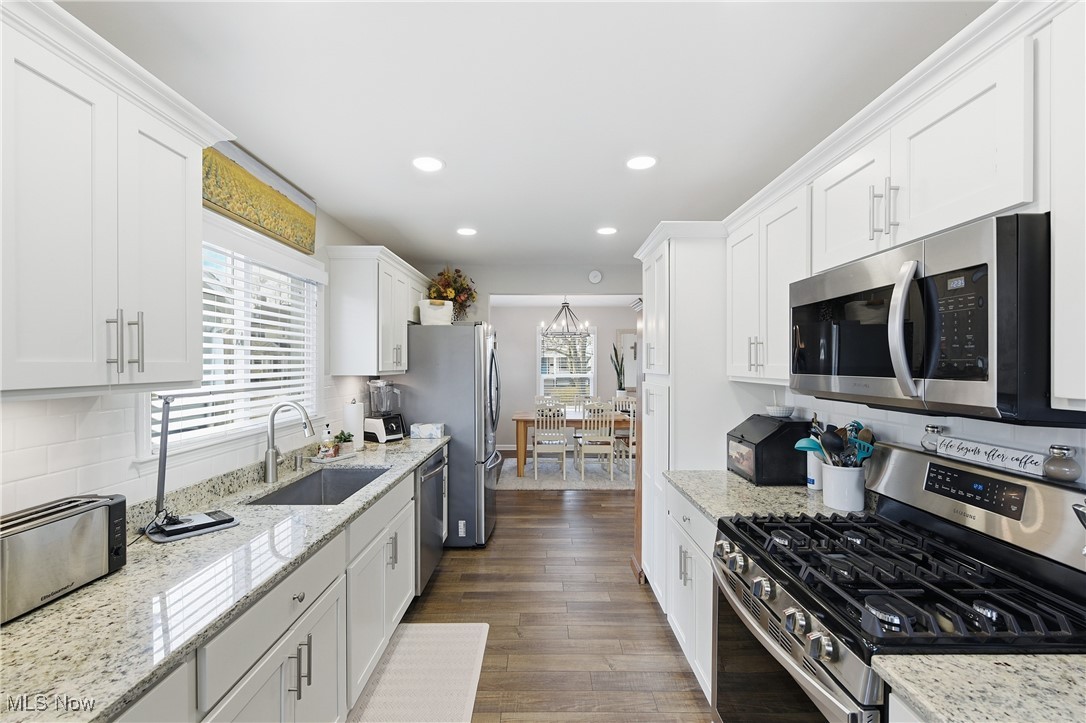 Lake View Park Realty - Residential